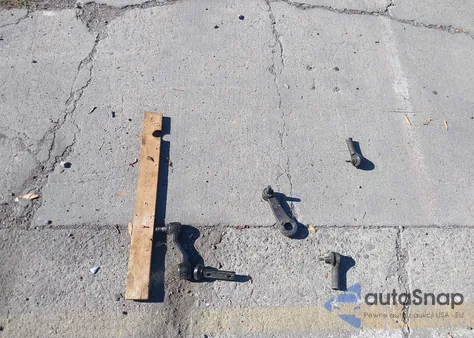 2000 Chevrolet Blazer Ls from USA, damaged, VIN 1GNDT13W6Y2173186